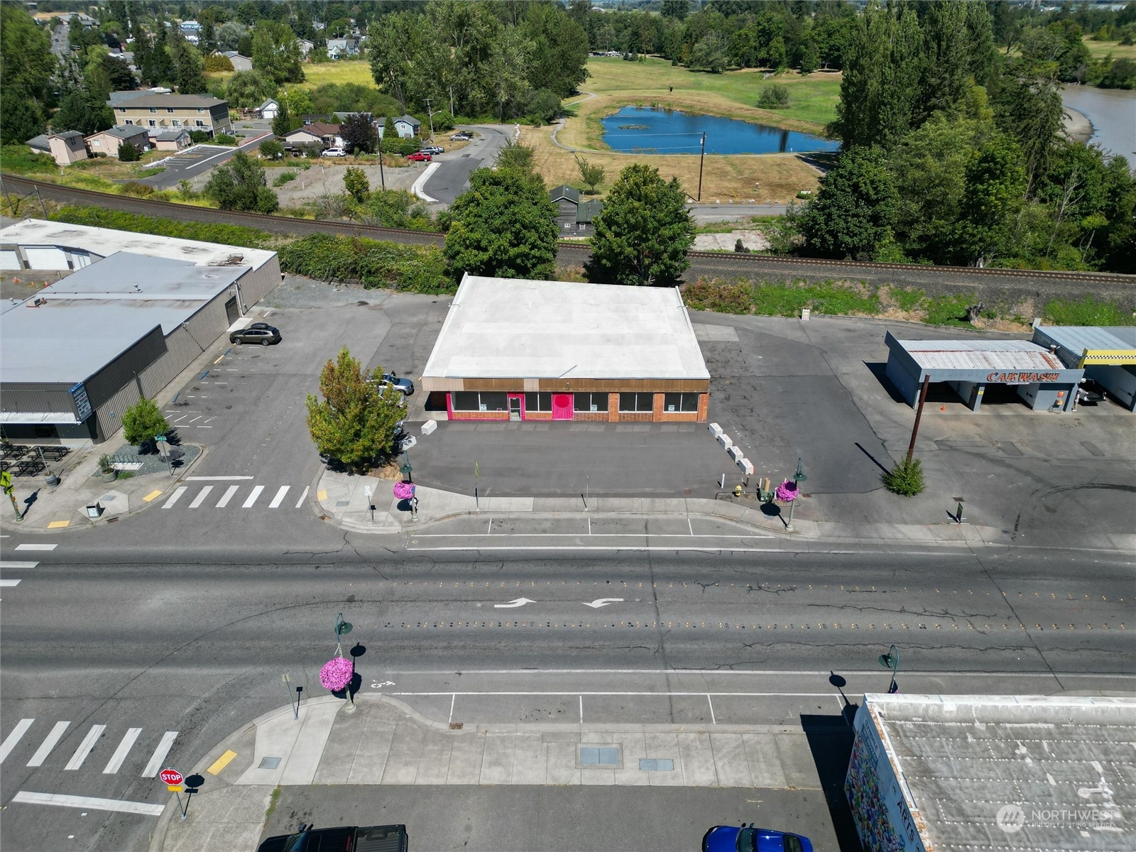 1990 Main Street Property Photo 1