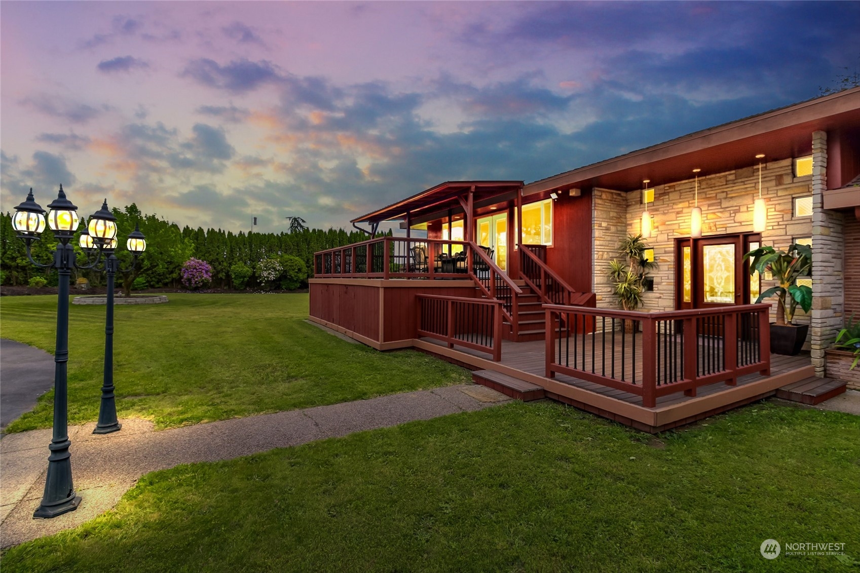 36510 Mountain Highway Property Photo