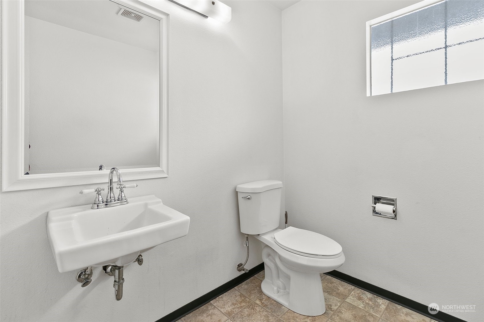 2612 Pacific Highway A2 Property Photo 19