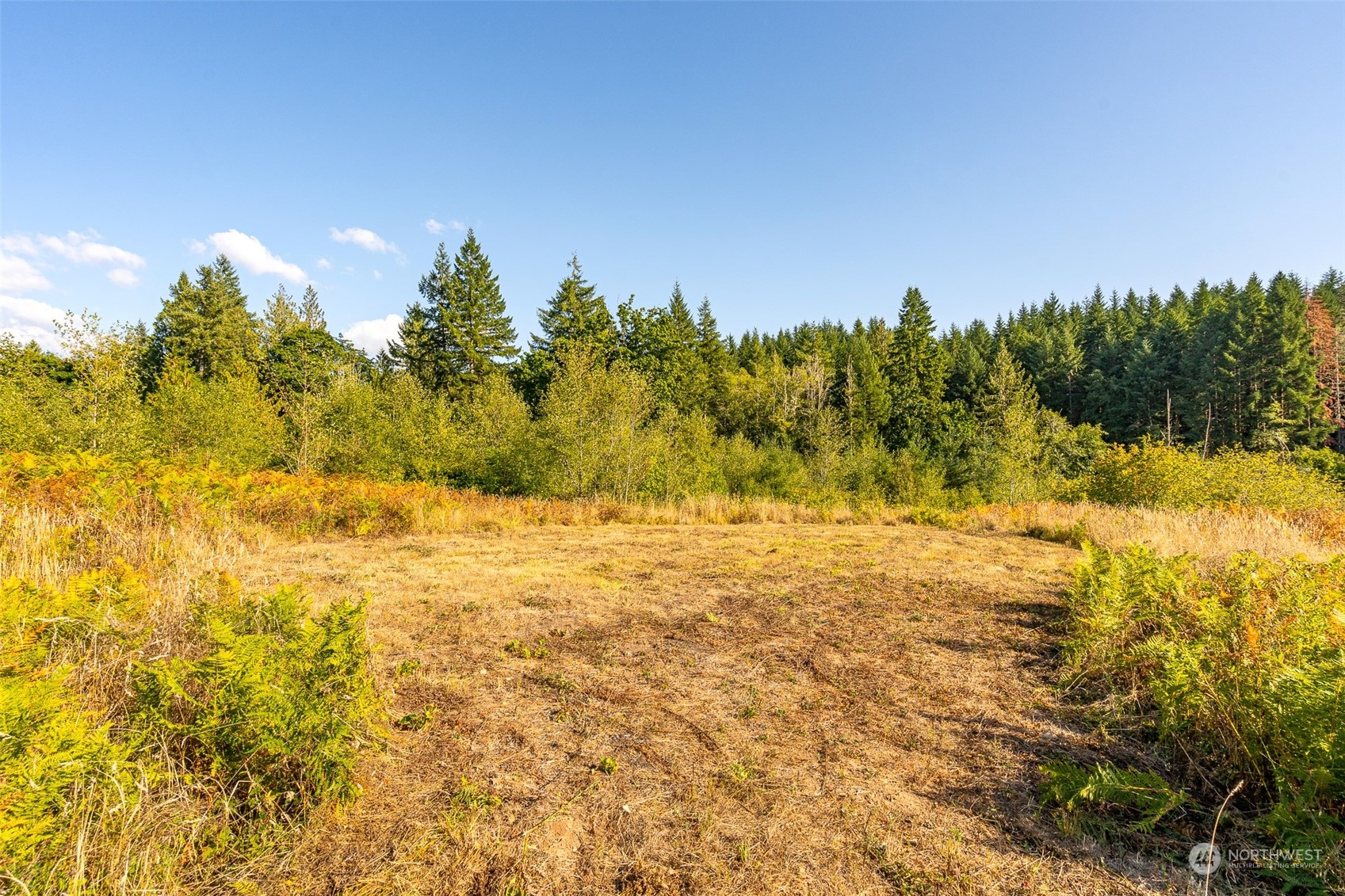 465 29 Sargent Road Property Photo 8
