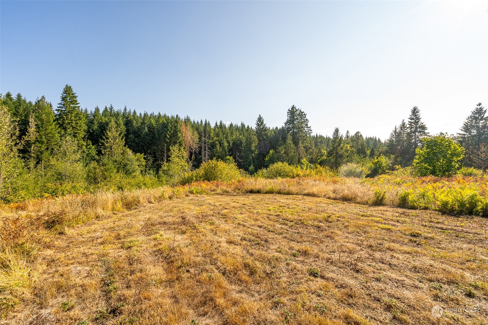 465 29 Sargent Road Property Photo 9