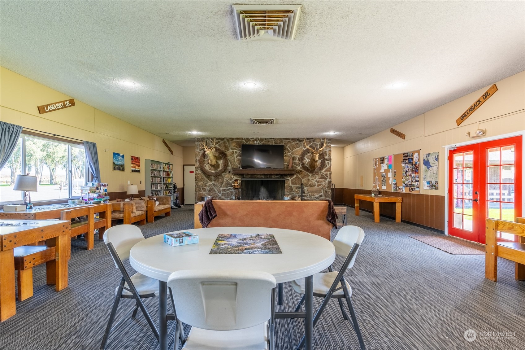 5874 Morgan Drive Property Photo 12