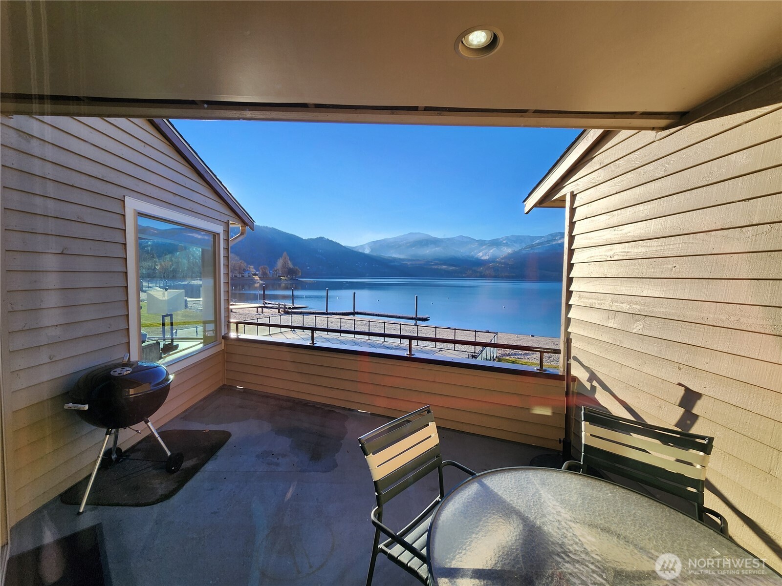 1 Lakeside 709-o Property Photo 15