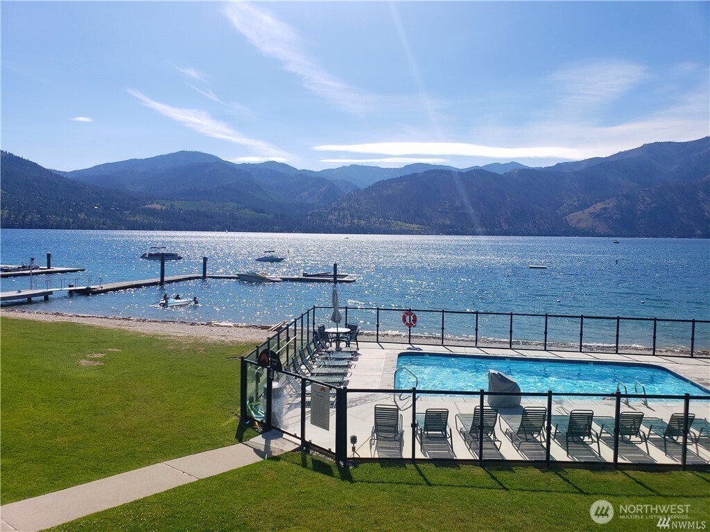 1 Lakeside 709-o Property Photo 16