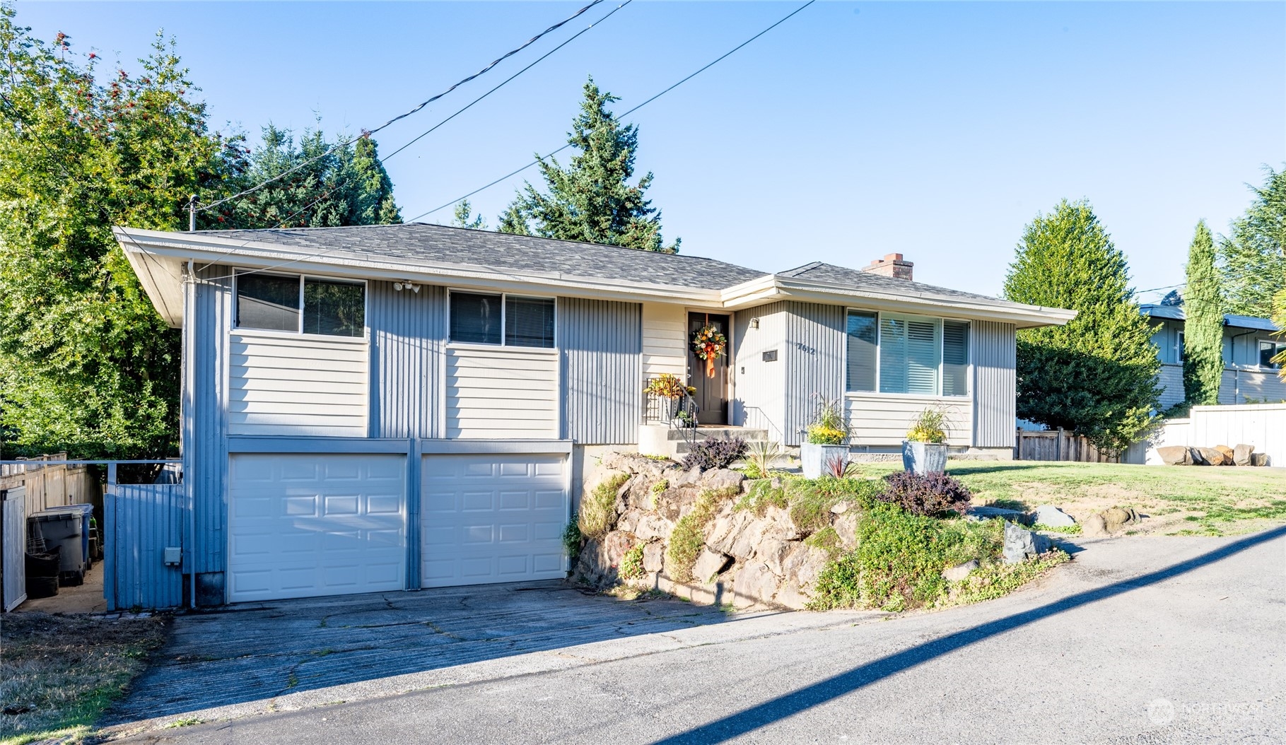 7612 S 120th Street Property Photo