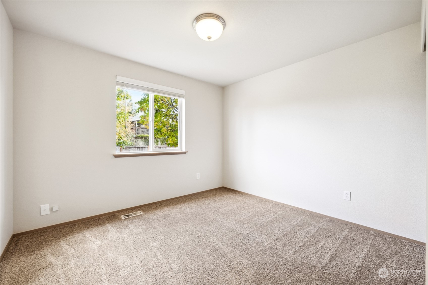17917 66th Avenue Ct Property Photo 14