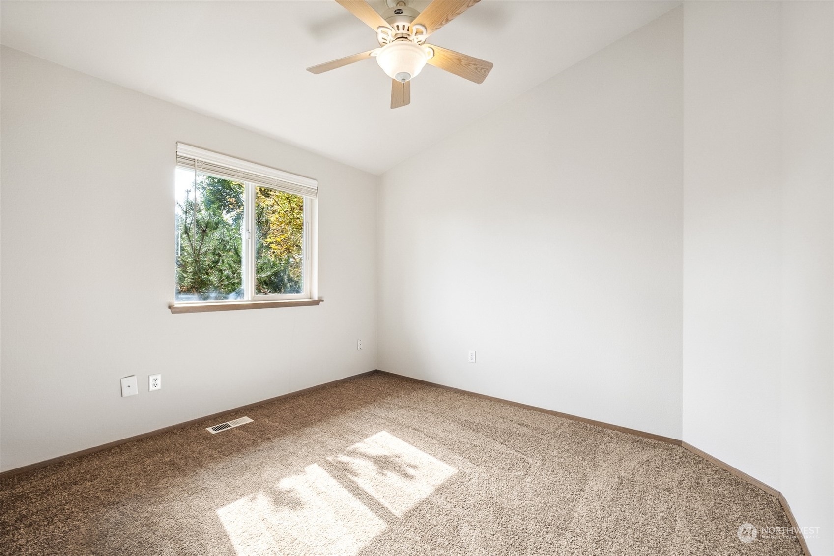 17917 66th Avenue Ct Property Photo 15