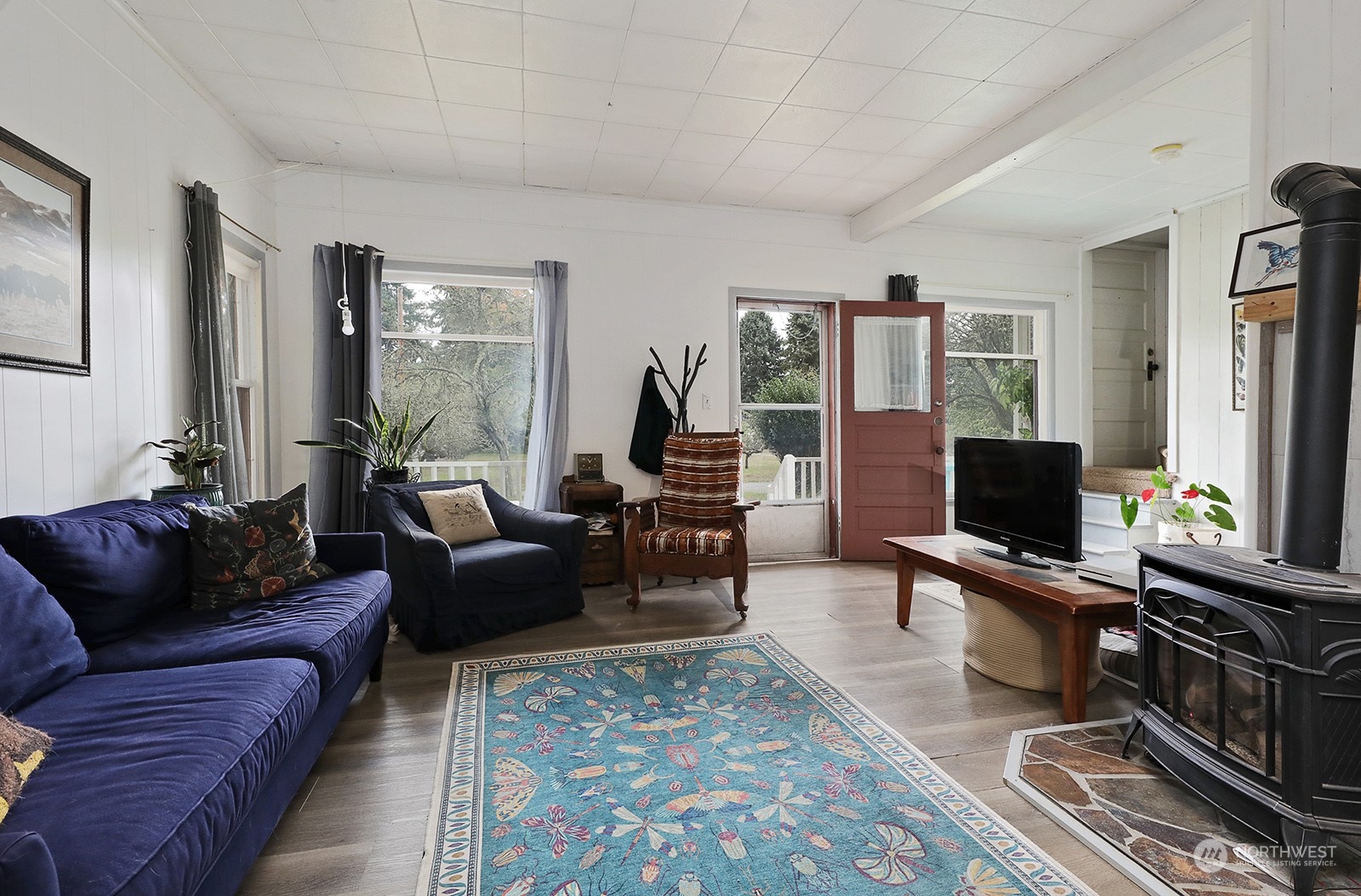 321 Edgecliff Drive Property Photo 13