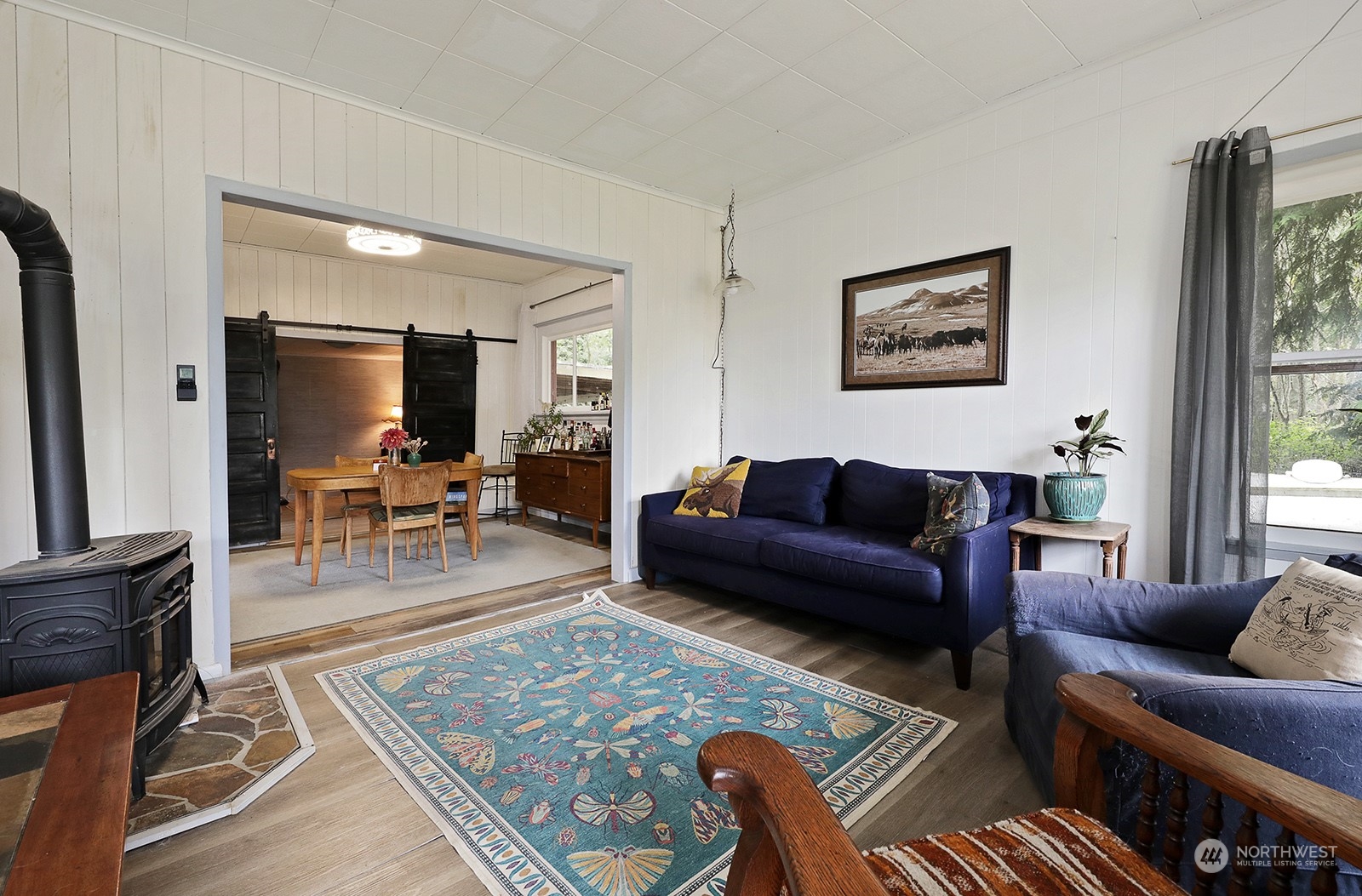 321 Edgecliff Drive Property Photo 14