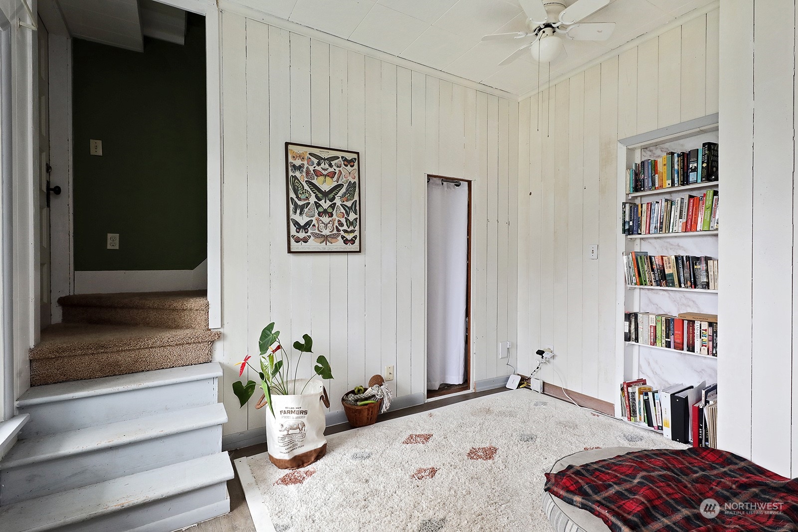321 Edgecliff Drive Property Photo 24