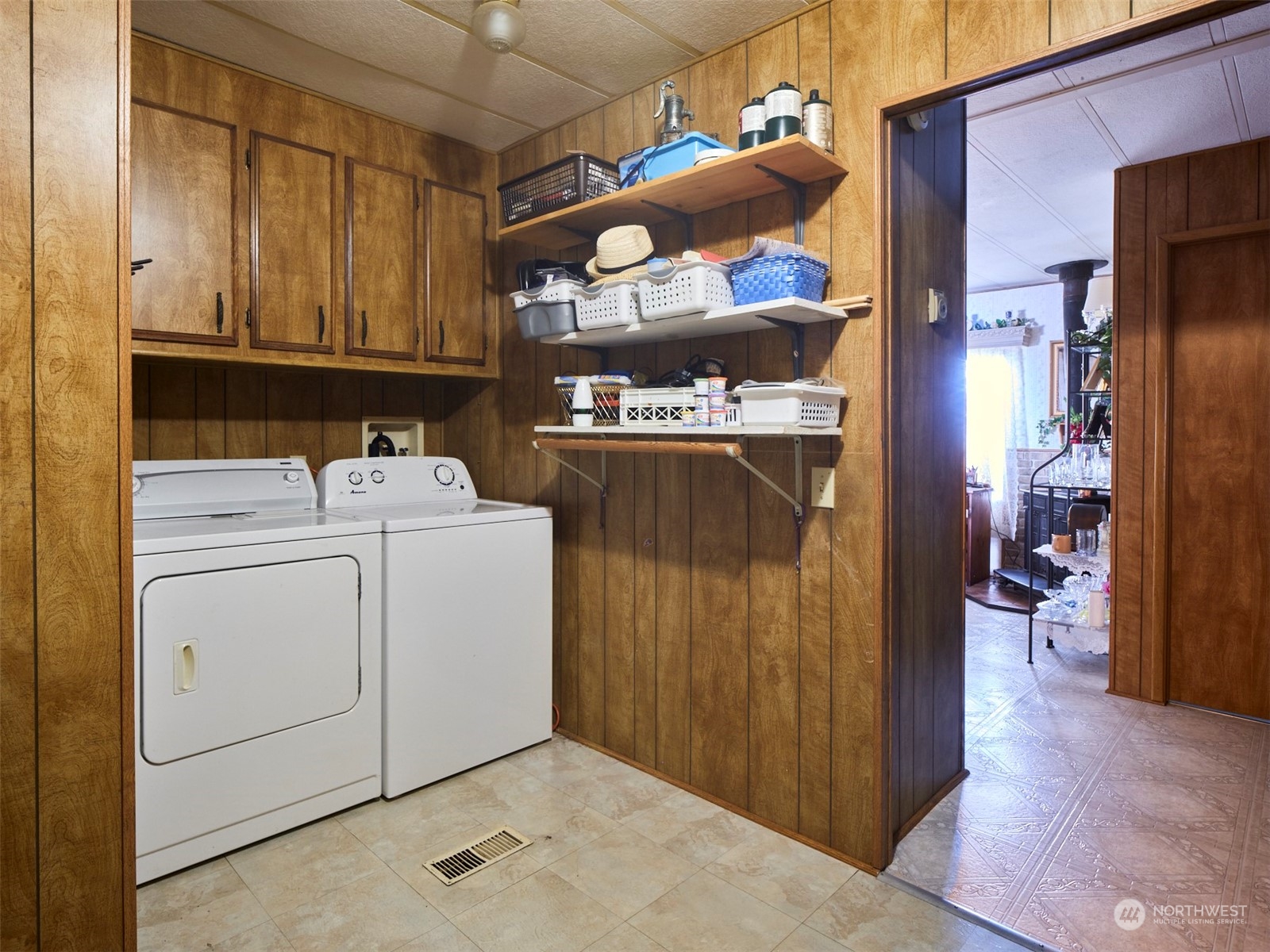 340 Woodland Heights Road Property Photo 13