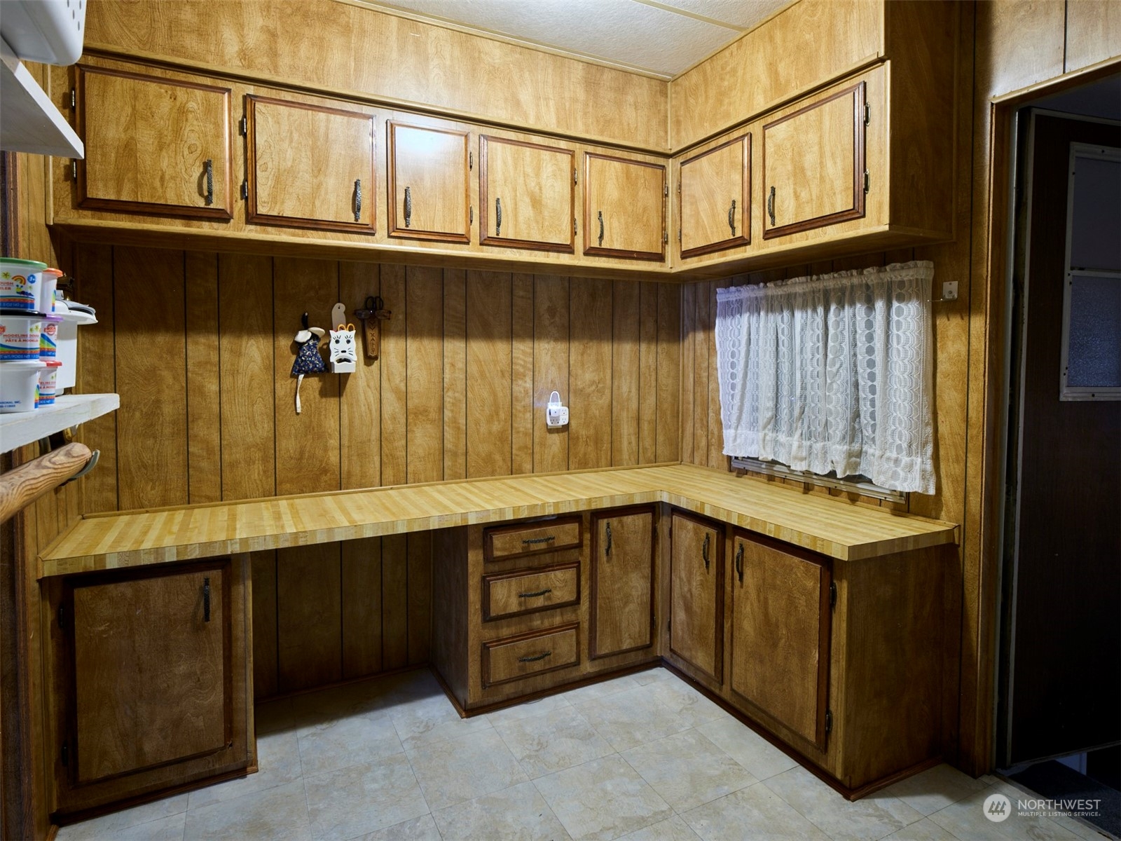 340 Woodland Heights Road Property Photo 14