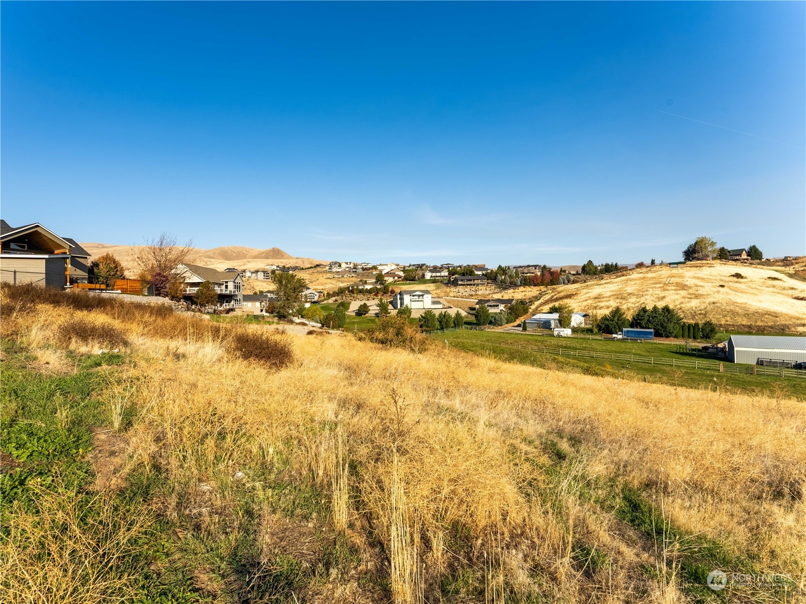 3992 Knowles Road Property Photo 1