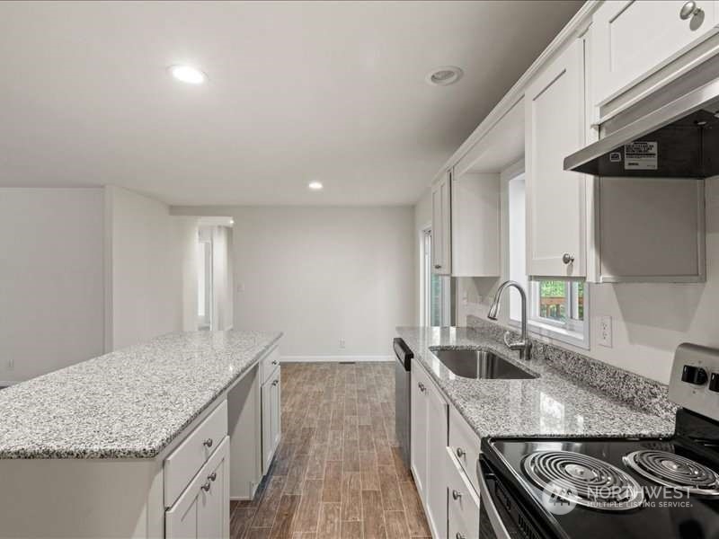 670 E Wilson Way Property Photo 10