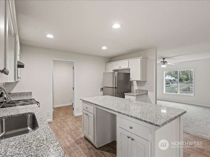670 E Wilson Way Property Photo 13