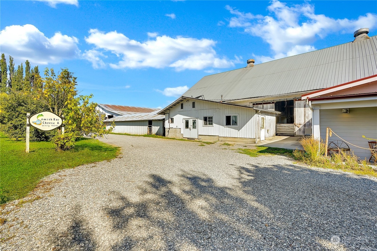15115 Bow Hill Road Property Photo 4
