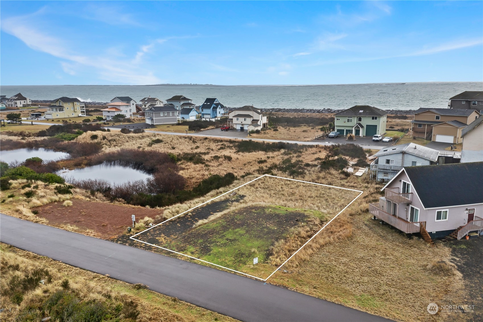 463 Sea View Street Property Photo 1