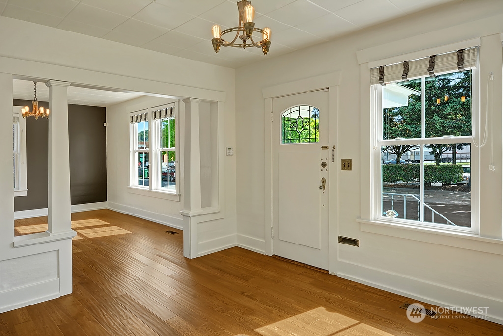 5403 Maynard Avenue Property Photo 5