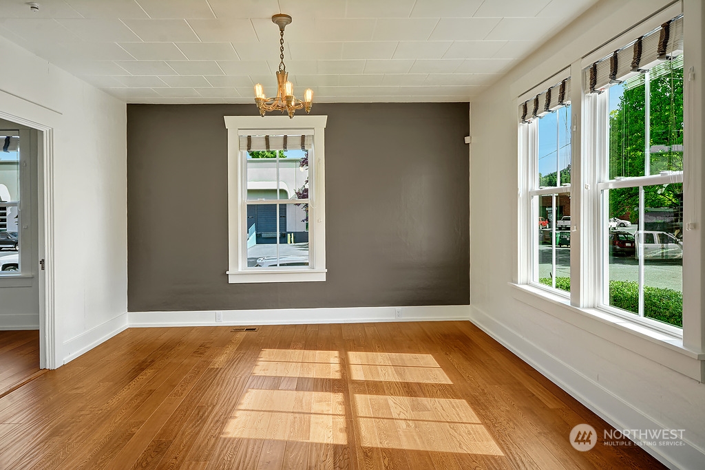 5403 Maynard Avenue Property Photo 7