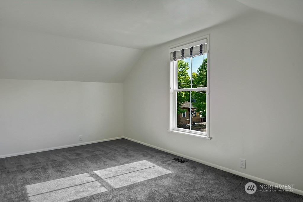 5403 Maynard Avenue Property Photo 15