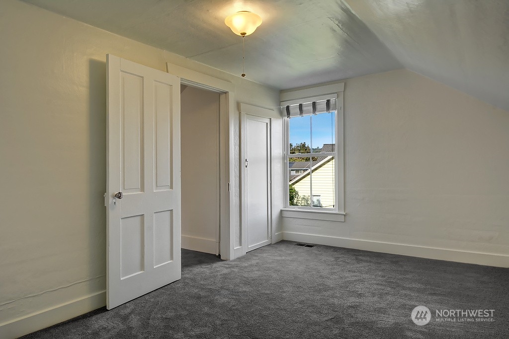 5403 Maynard Avenue Property Photo 18
