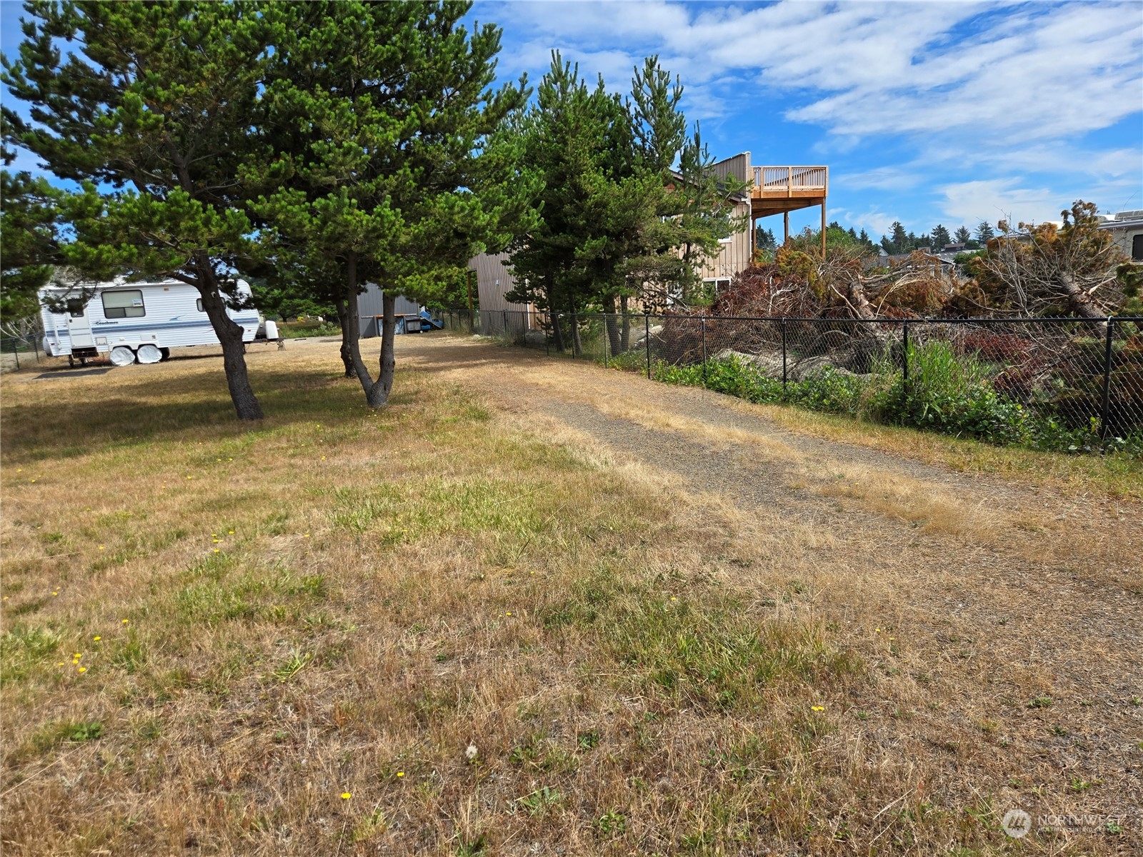 35106 G Street Property Photo 14