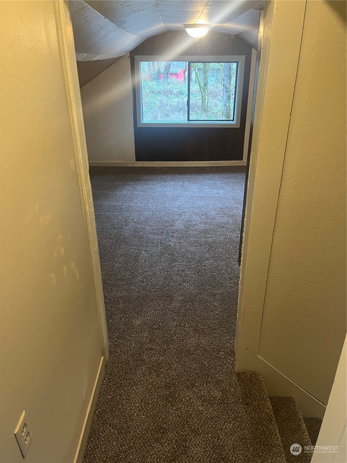 5945 Ivan Way Property Photo 15