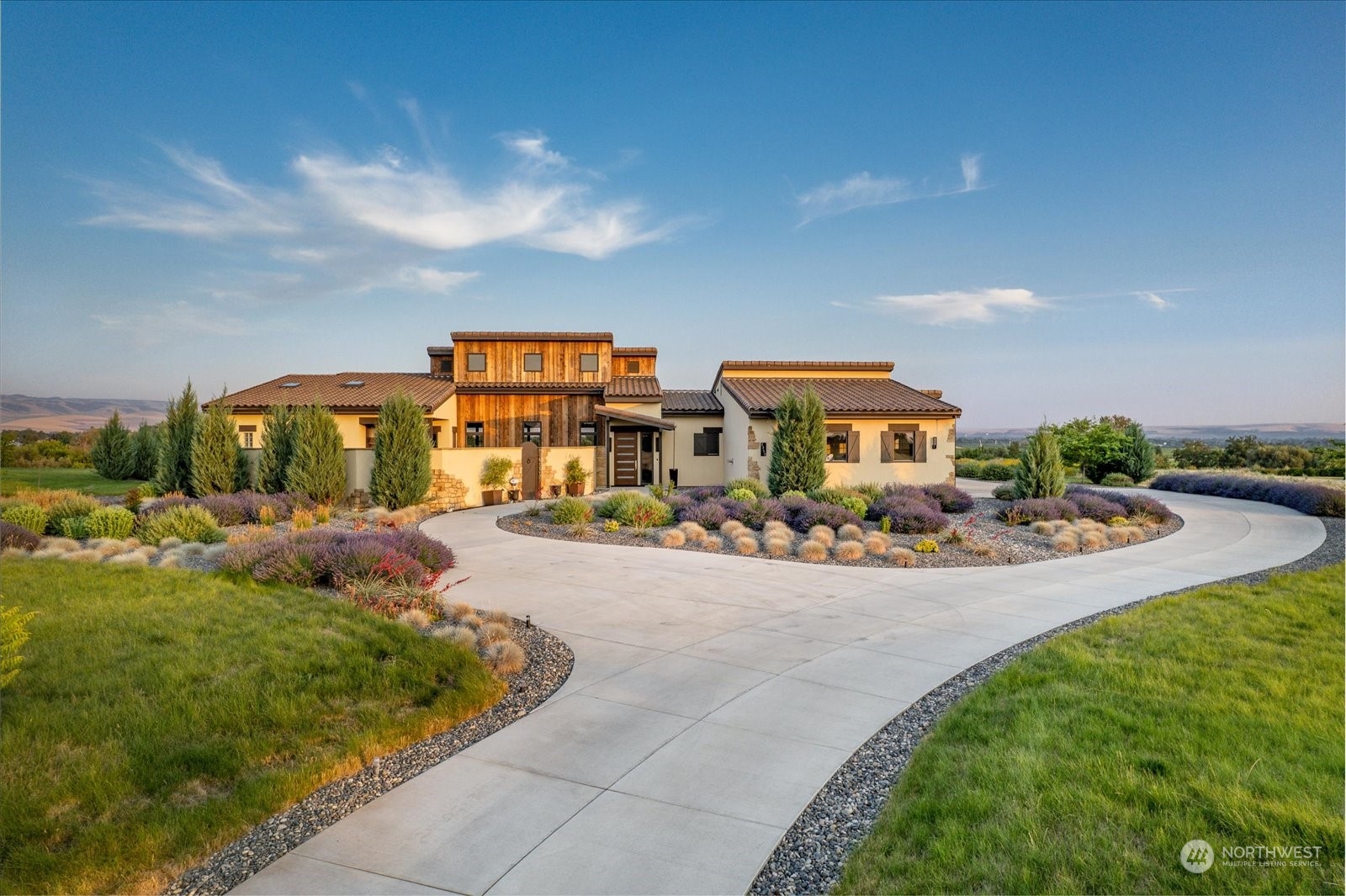 2350 Ridgeview Road Property Photo