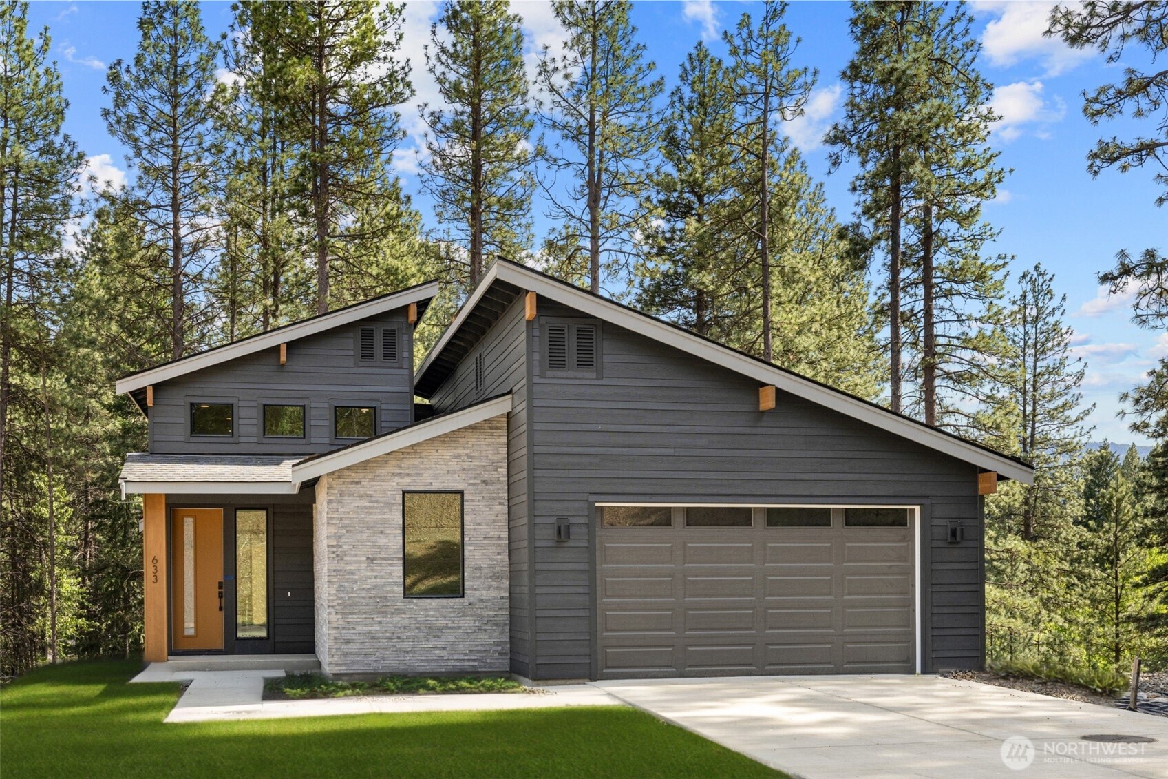 633 Adventure Place Property Photo 1