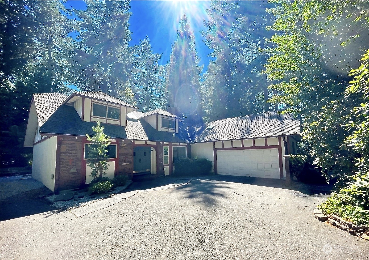 5002 95th Avenue Property Photo