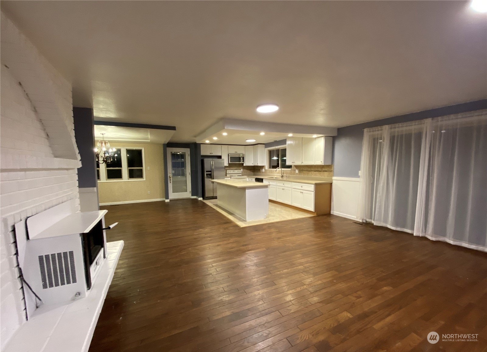 5002 95th Avenue Property Photo 8