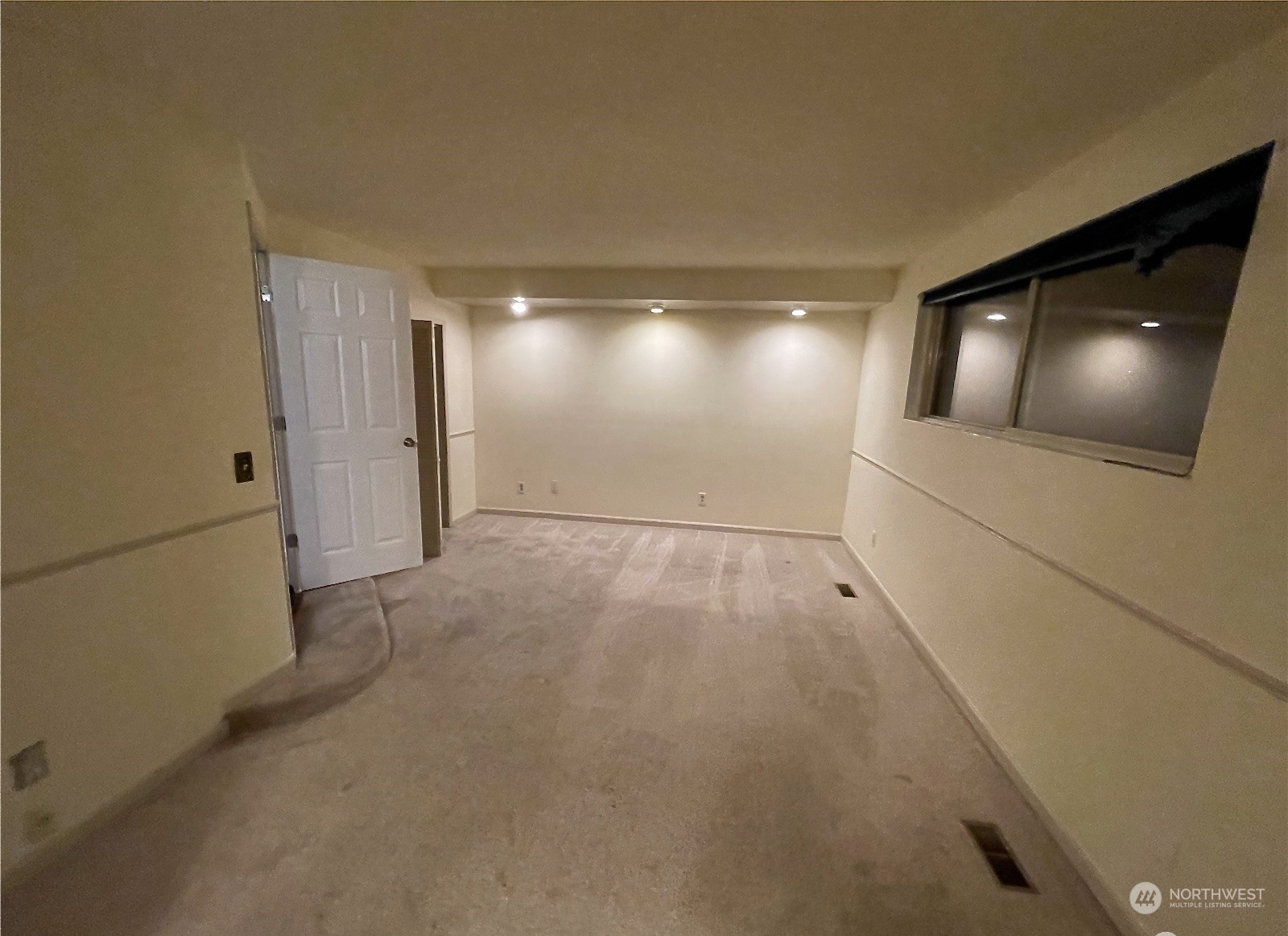 5002 95th Avenue Property Photo 14