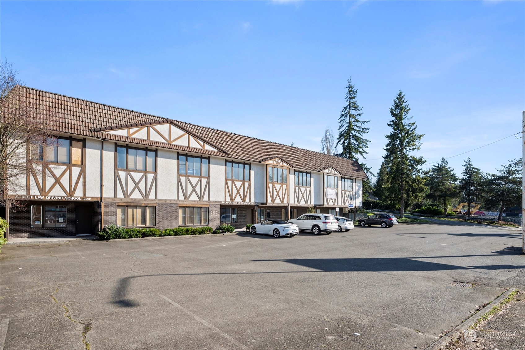 13500 Lake City Way Property Photo 4
