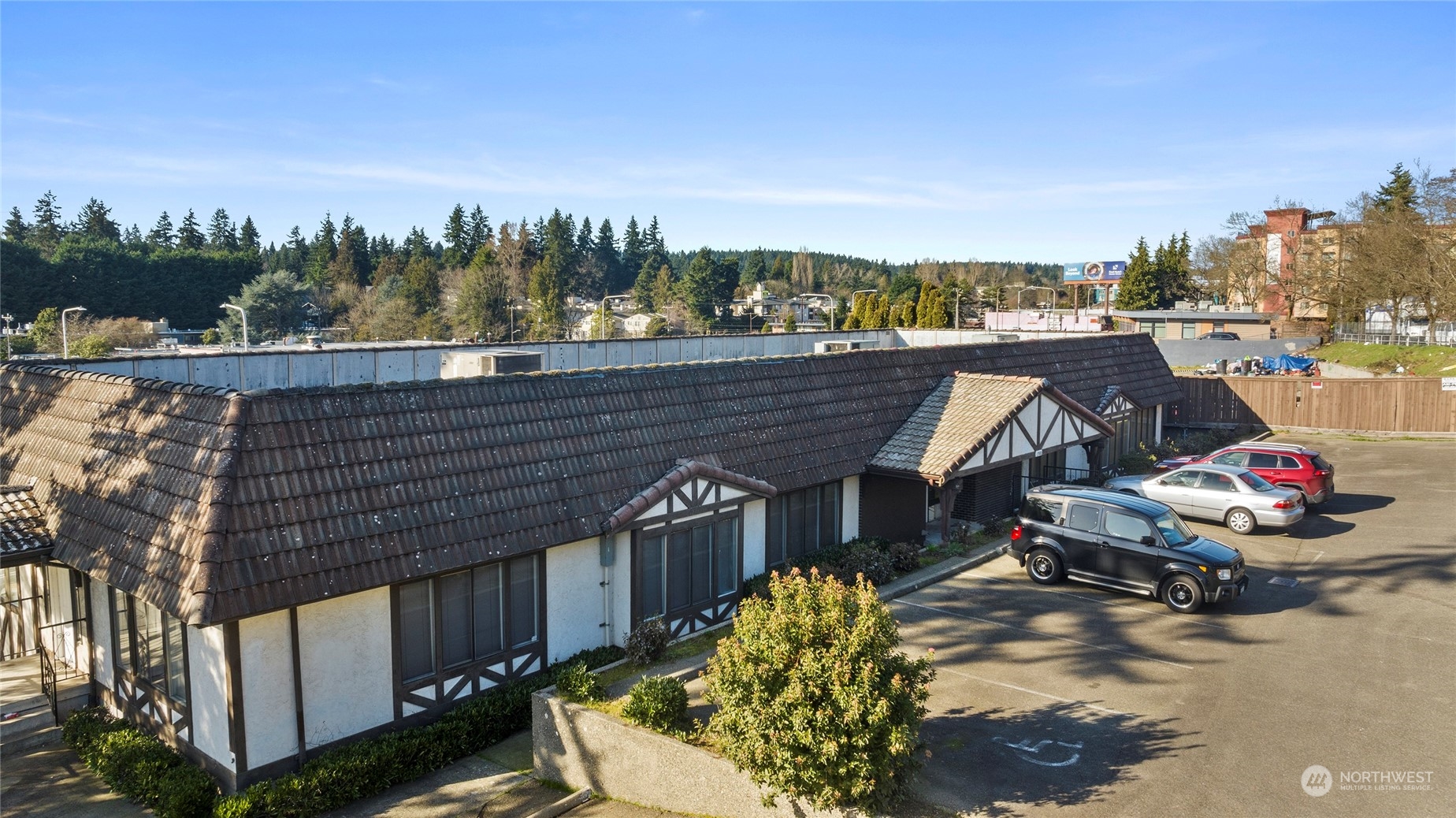 13500 Lake City Way Property Photo 7