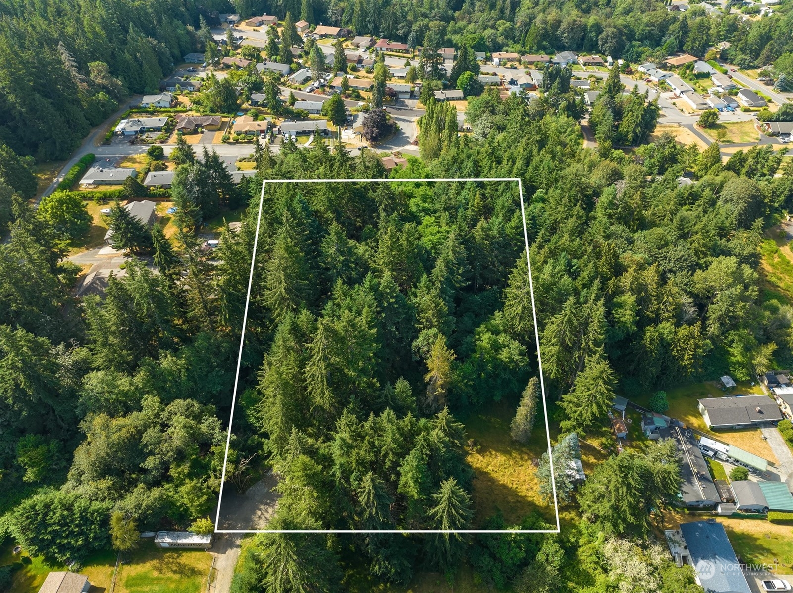 3 Xxx Ne 30th Street Property Photo 1