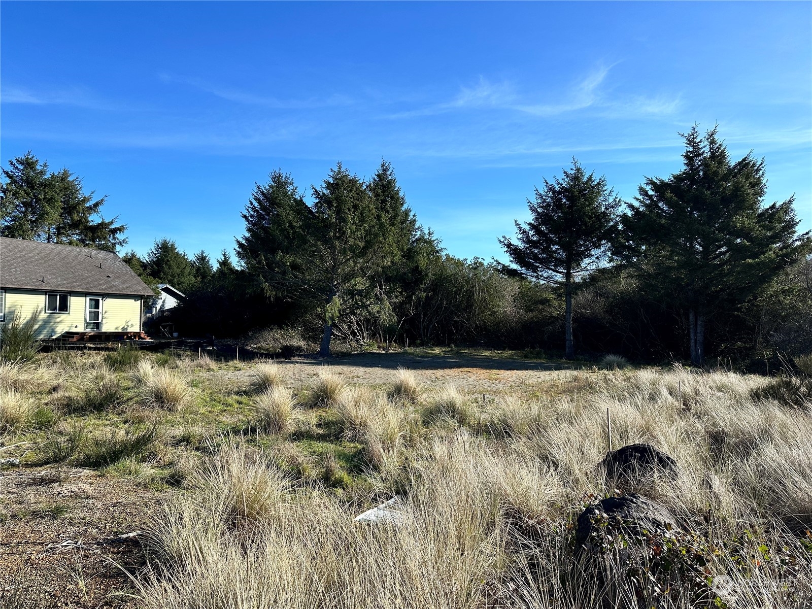 586 Sw Ocean Shores Boulevard Property Photo 3