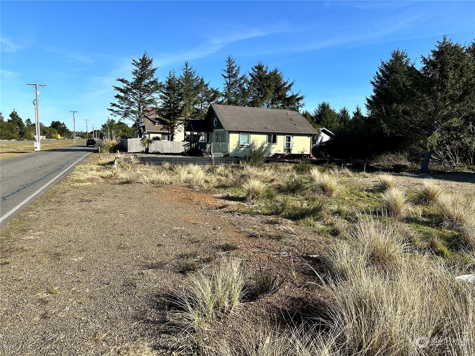 586 Sw Ocean Shores Boulevard Property Photo 14