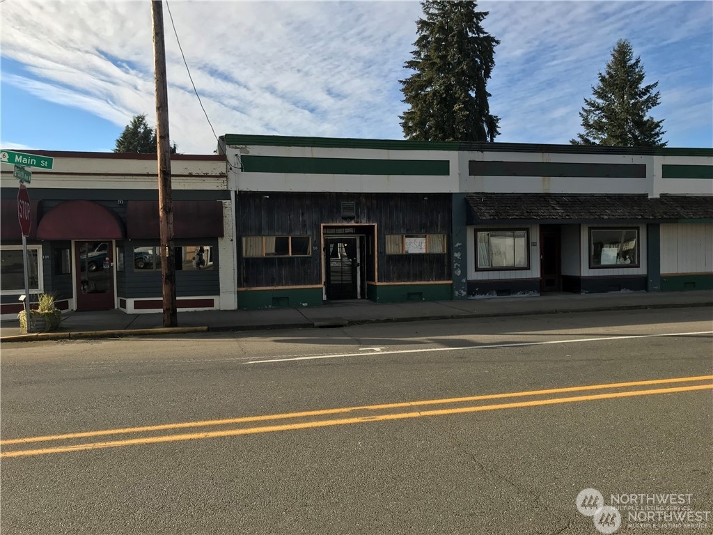 105 N Main Street Property Photo