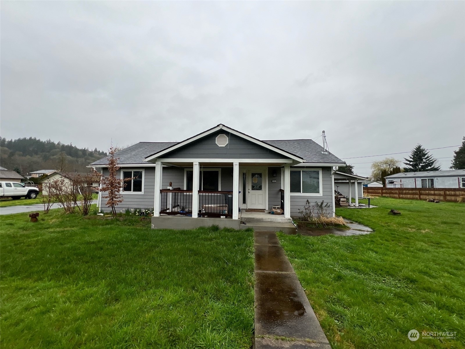 215 3rd Avenue Property Photo 1