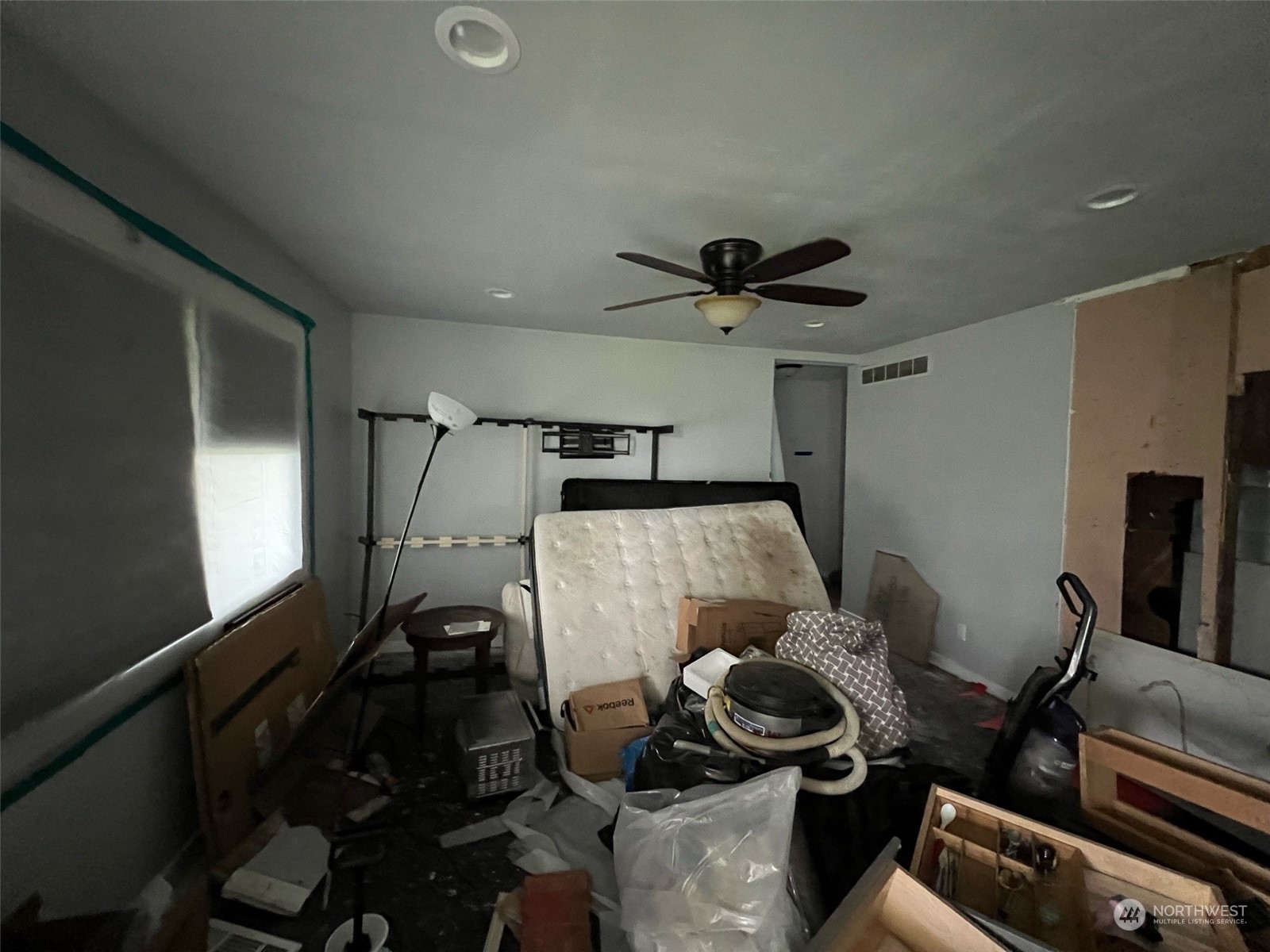 215 3rd Avenue Property Photo 3