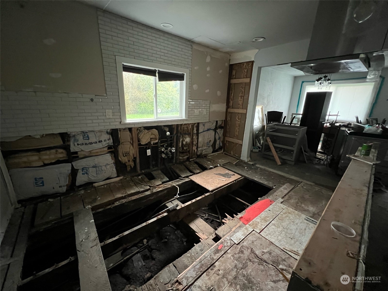215 3rd Avenue Property Photo 7