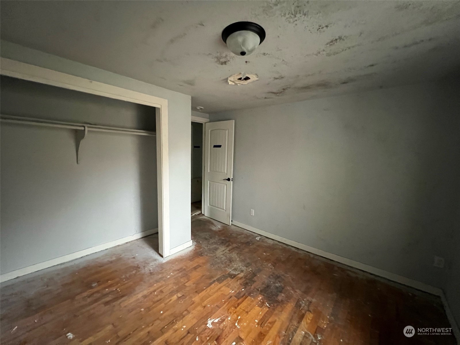 215 3rd Avenue Property Photo 9