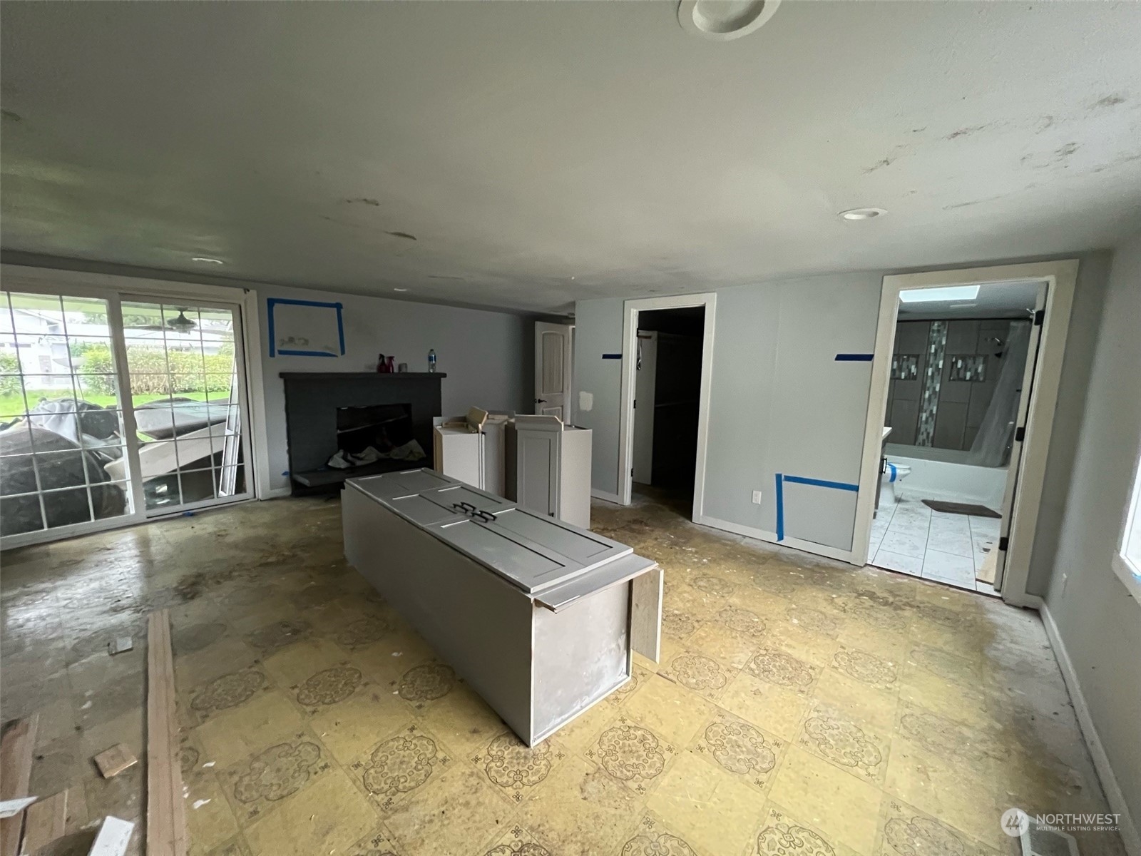 215 3rd Avenue Property Photo 14