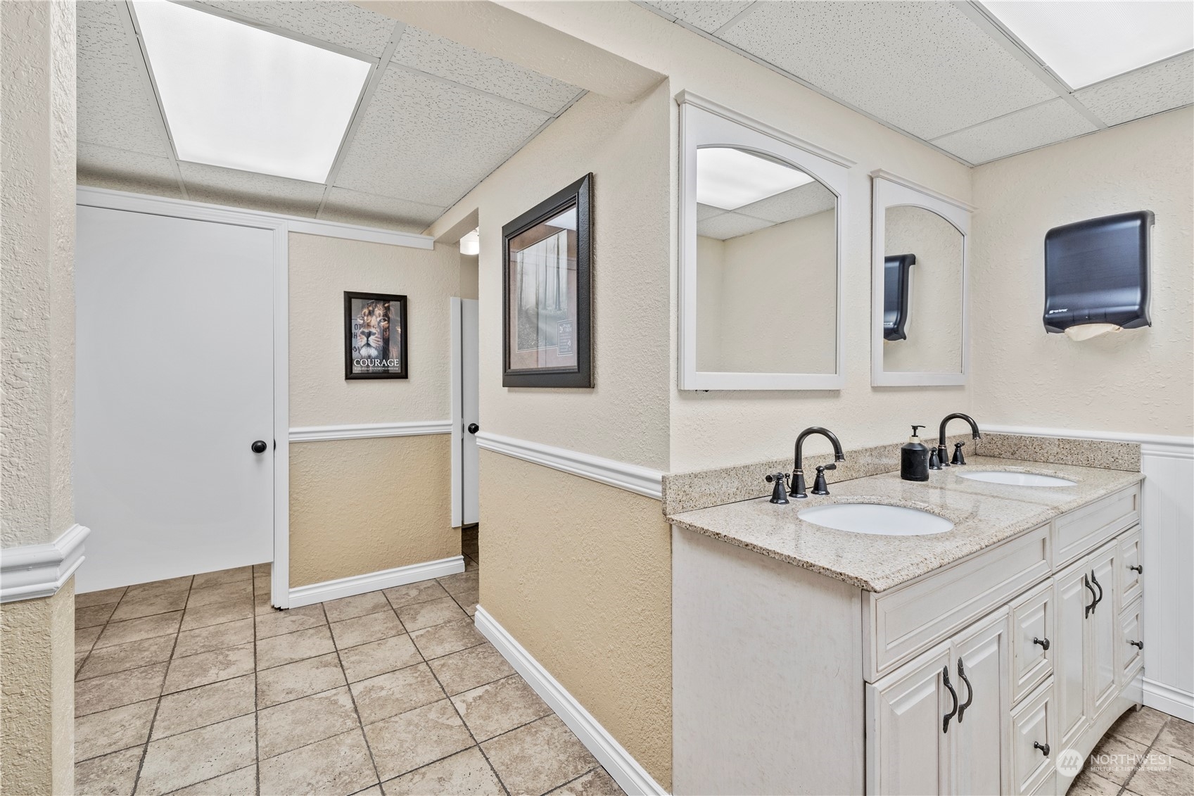 3201 S 43rd Street Property Photo 22