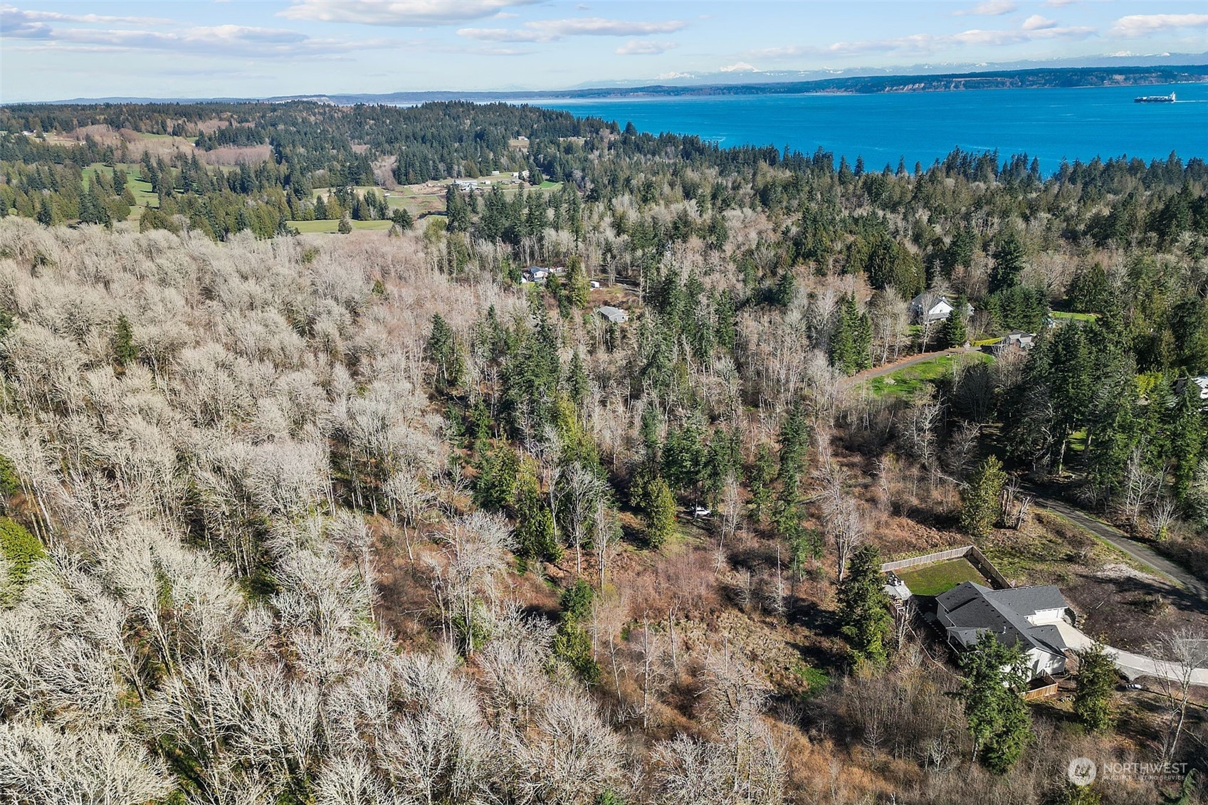 9248 Ne Country Woods Lane Property Photo 3