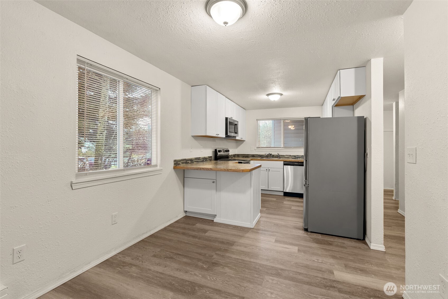 665 Sunset Avenue Property Photo 9
