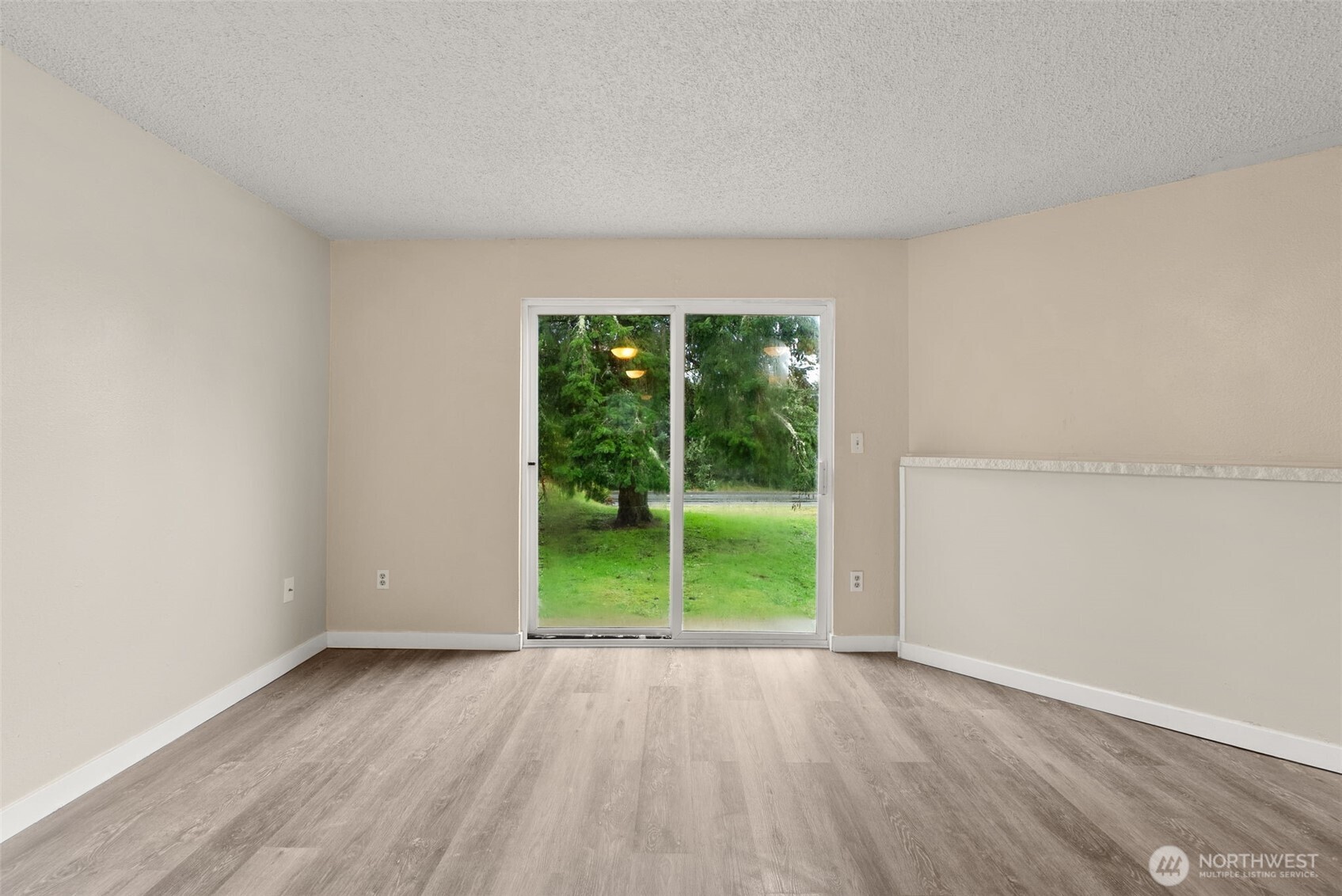 665 Sunset Avenue Property Photo 21