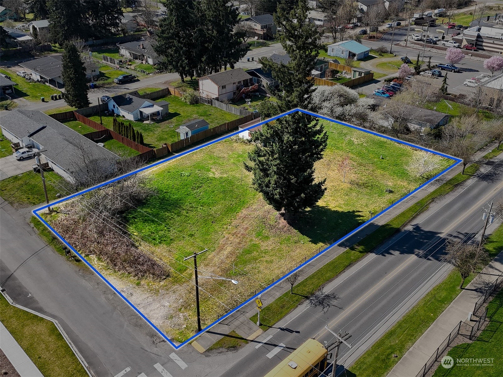 403 Yelm Avenue Property Photo 3
