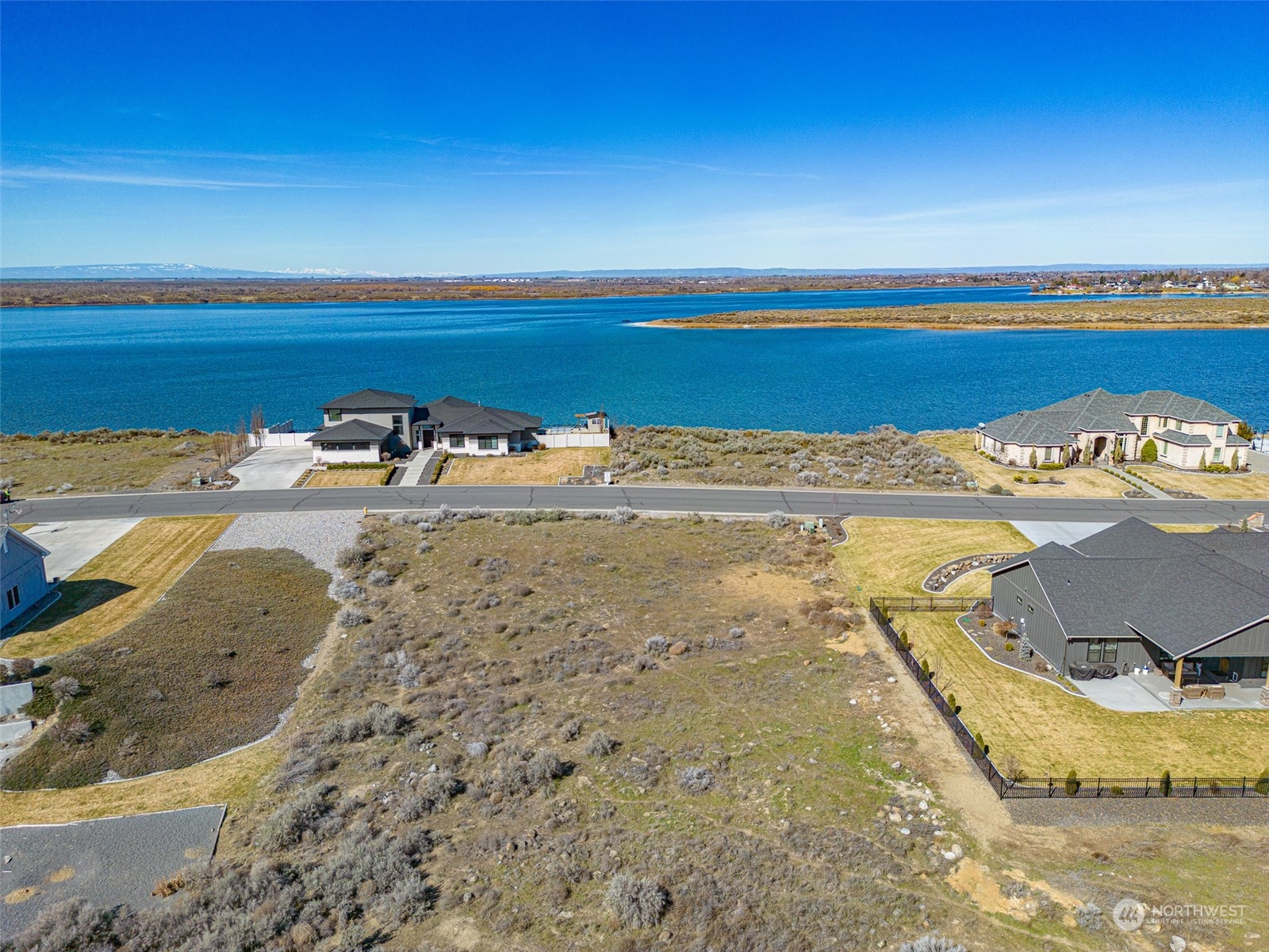 7382 Dune Lake Road Property Photo 2
