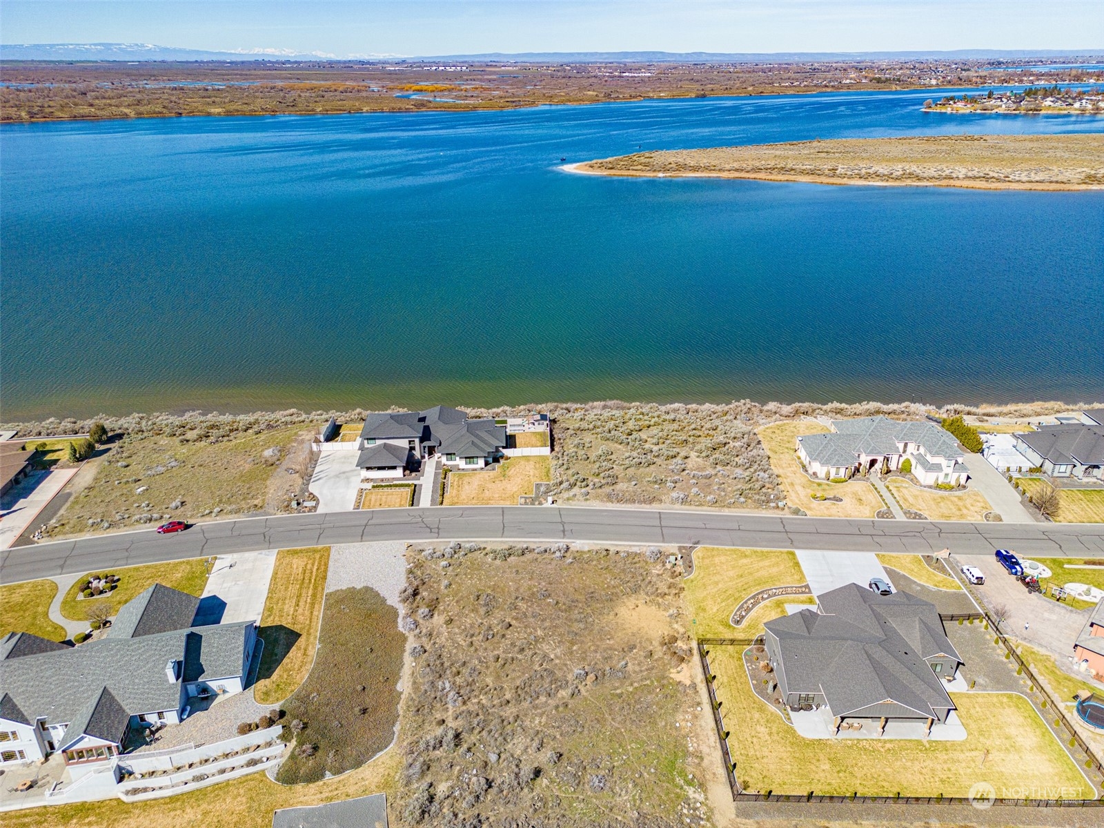 7382 Dune Lake Road Property Photo 3